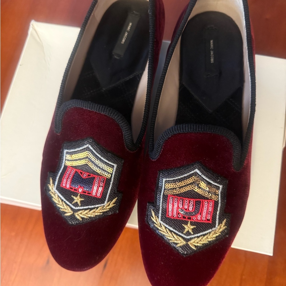 Marc Jacobs Burgundy Velvet Embroidered Loafers Flats Oxfords